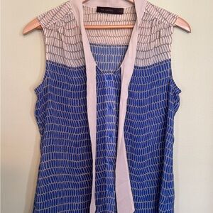 The Limited Sleeveless Blue Tan Print Poly Crinkle Tie-Neck Top Blouse Shirt